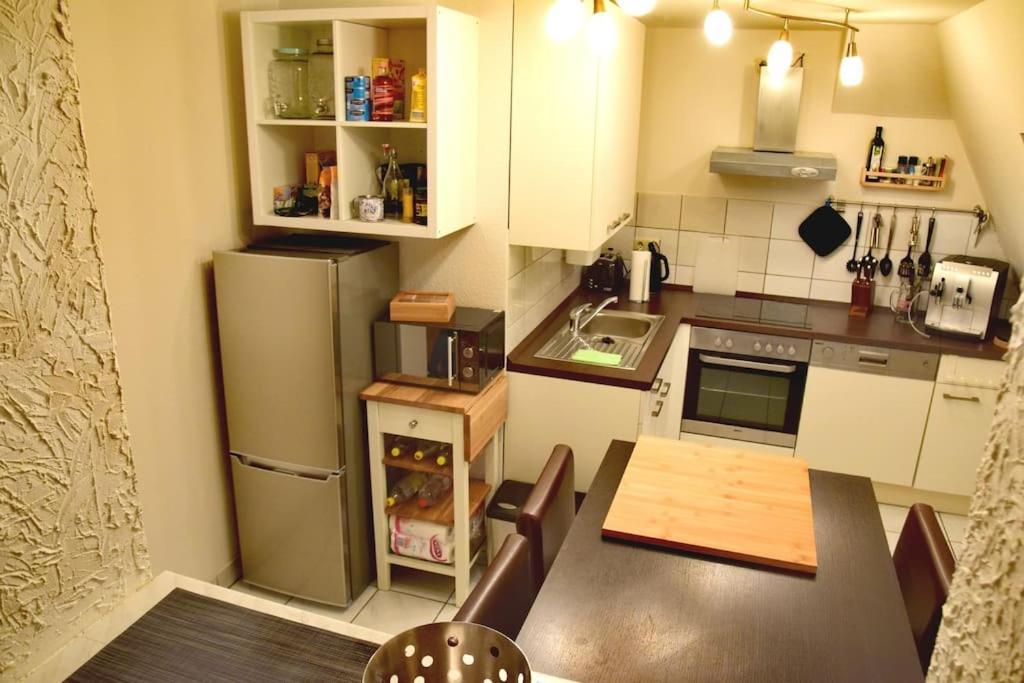 Central Apartment Magdeburg Bagian luar foto